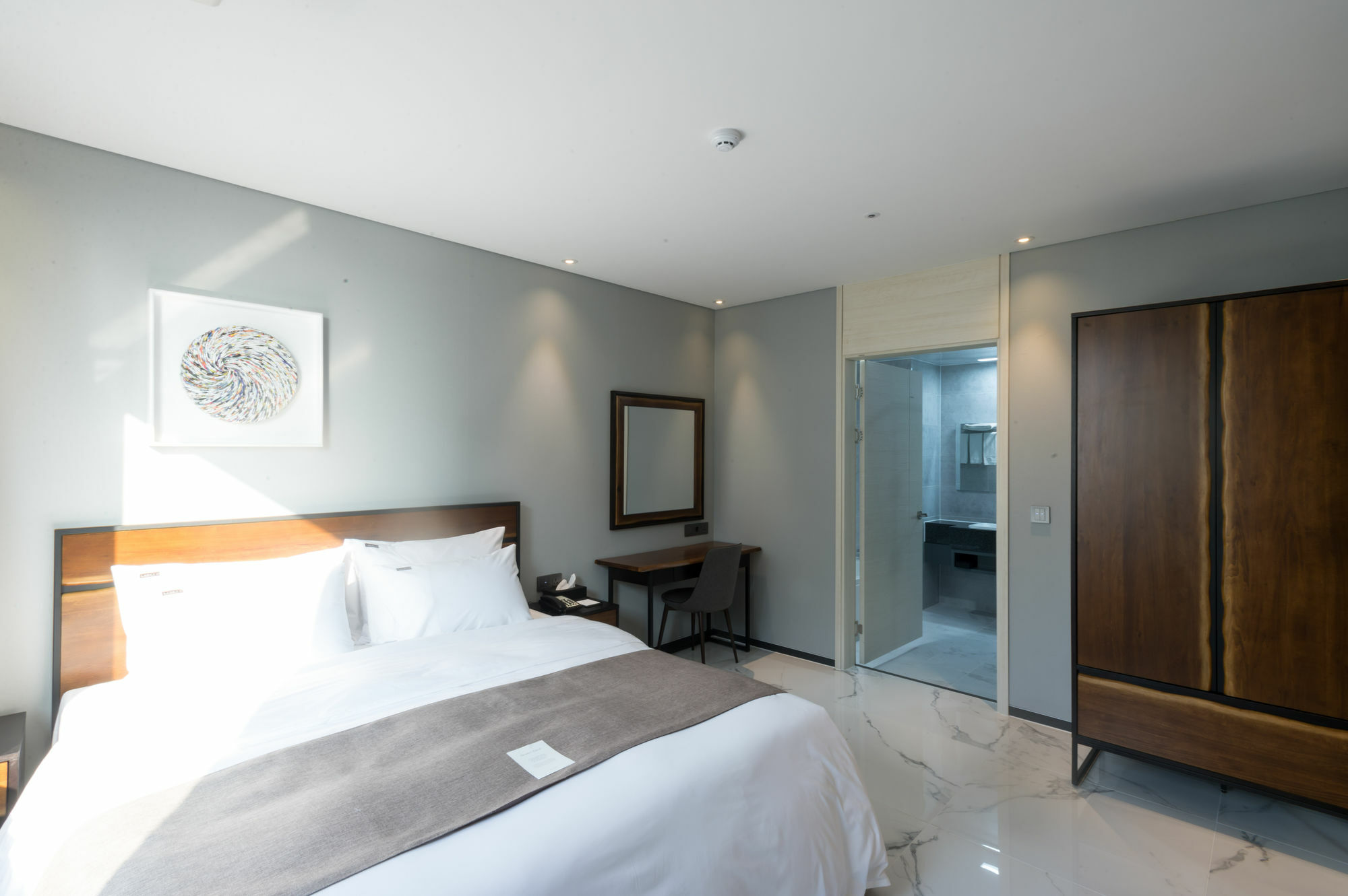 Gloucester Hotel Cheongju Exterior photo