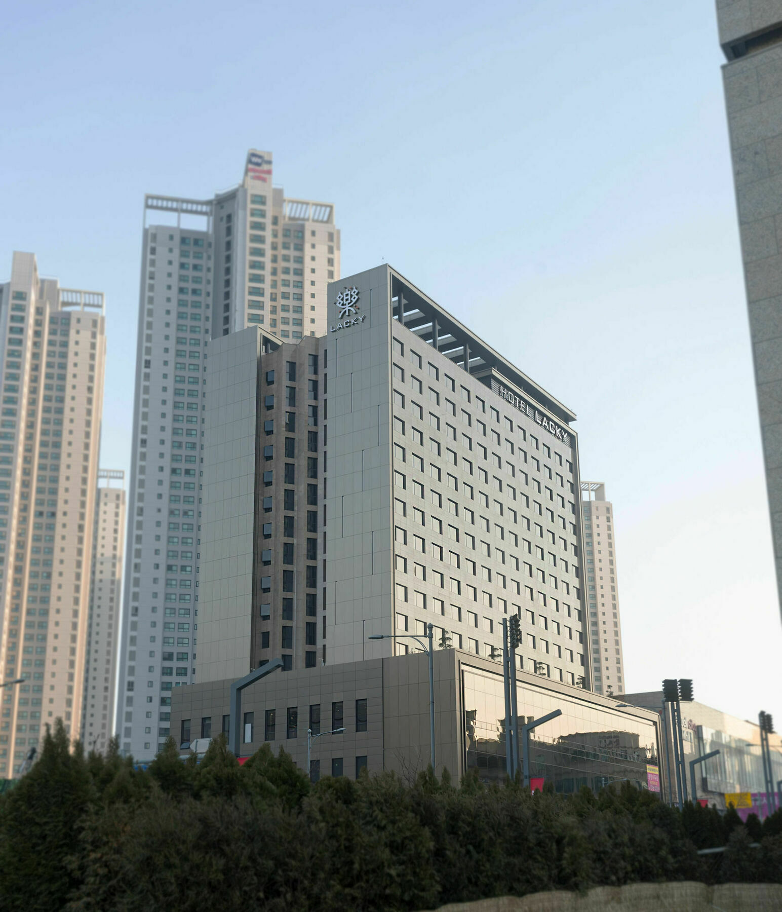 Gloucester Hotel Cheongju Exterior photo